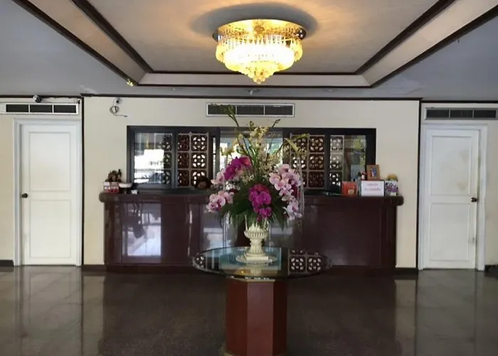 Palm Suites 2*