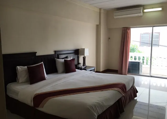 Hotel Palm Suites