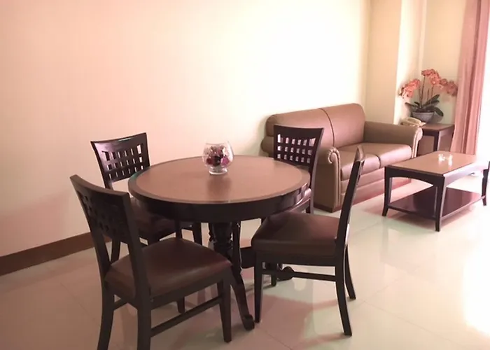 Hotel Palm Suites
