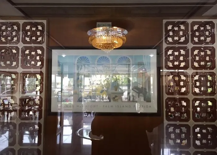 Hotel Palm Suites 2*