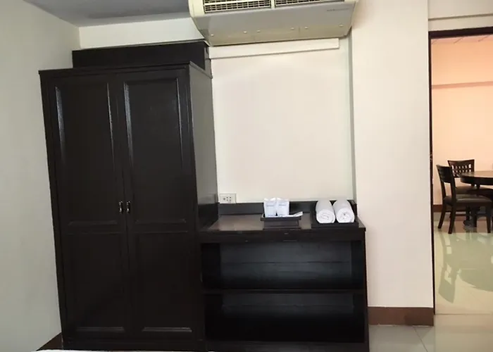 Palm Suites Hotel