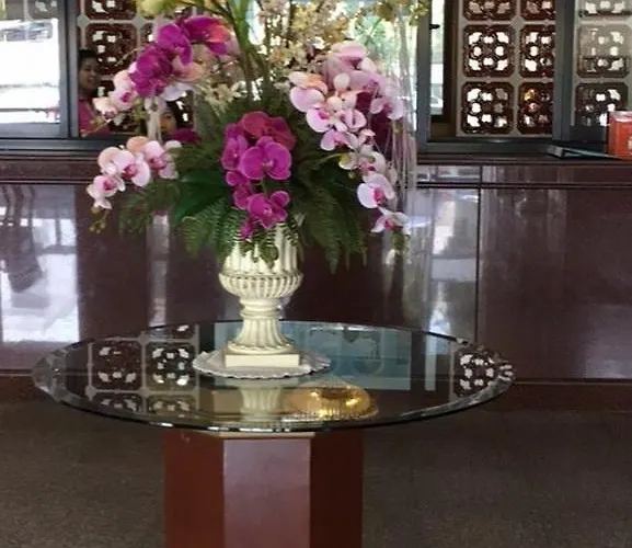 Palm Suites Hotel