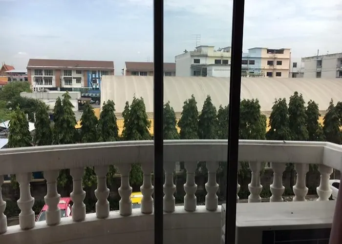 Palm Suites Hotel